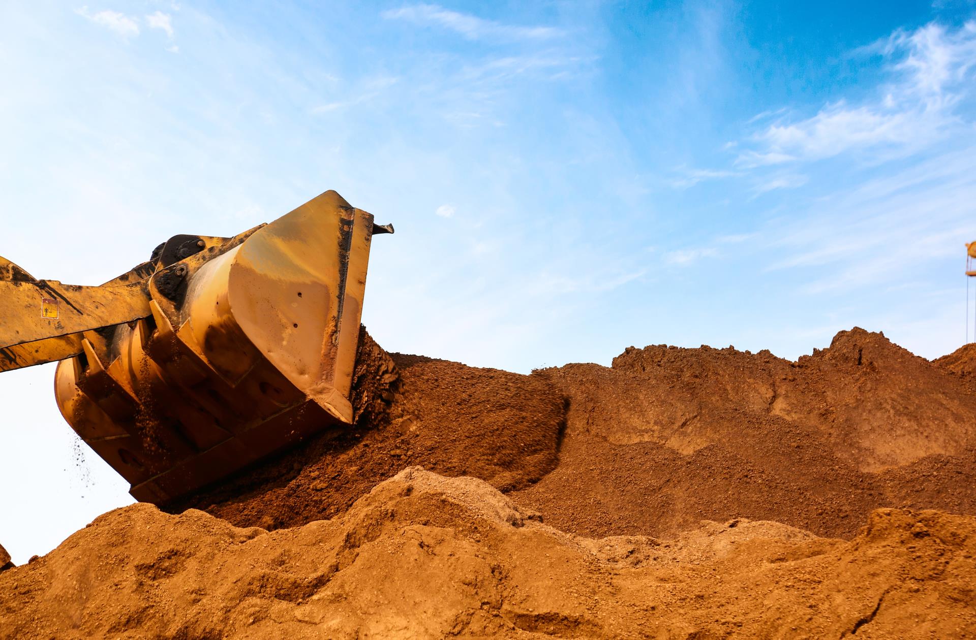 Широкая сфера применения строительного песка